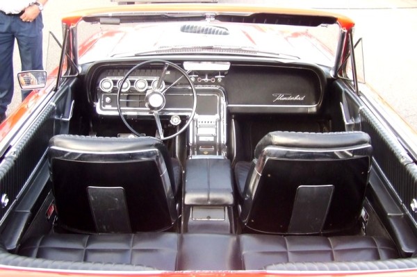 1966 Ford Thunderbird Convertible Innenraum