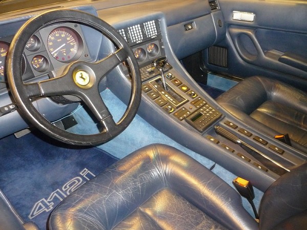 1986 Ferrari 412i Innenraum